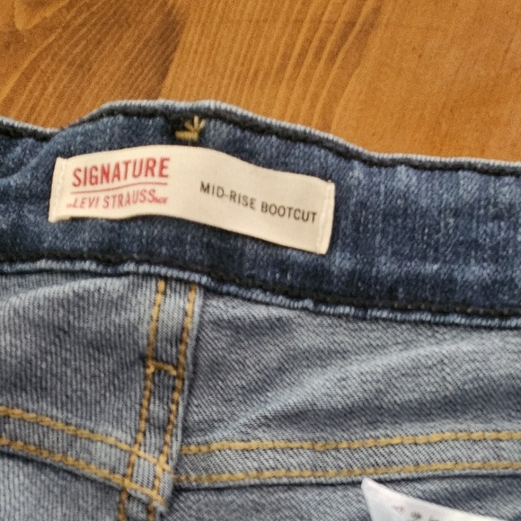 Womens Signature Levi Strauss 18L NWOT - Picture 5 of 7